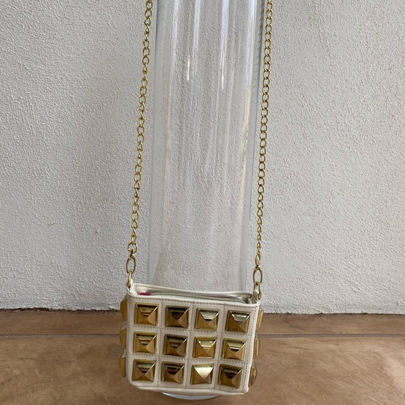 Betsy Johnson White Leather Crossbody/Clutch Bag - Picture 8 of 8